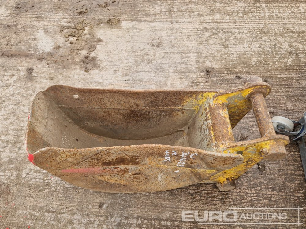 12" Strickland Digging Bucket 45mm Pin to suit 4-6 Ton Excavator - Korpa: slika 12" Strickland Digging Bucket 45mm Pin to suit 4-6 Ton Excavator - Korpa 12" Strickland Digging Bucket 45mm Pin to suit 4-6 Ton Excavator - Korpa: slika 12" Strickland Digging Bucket 45mm Pin to suit 4-6 Ton Excavator - Korpa