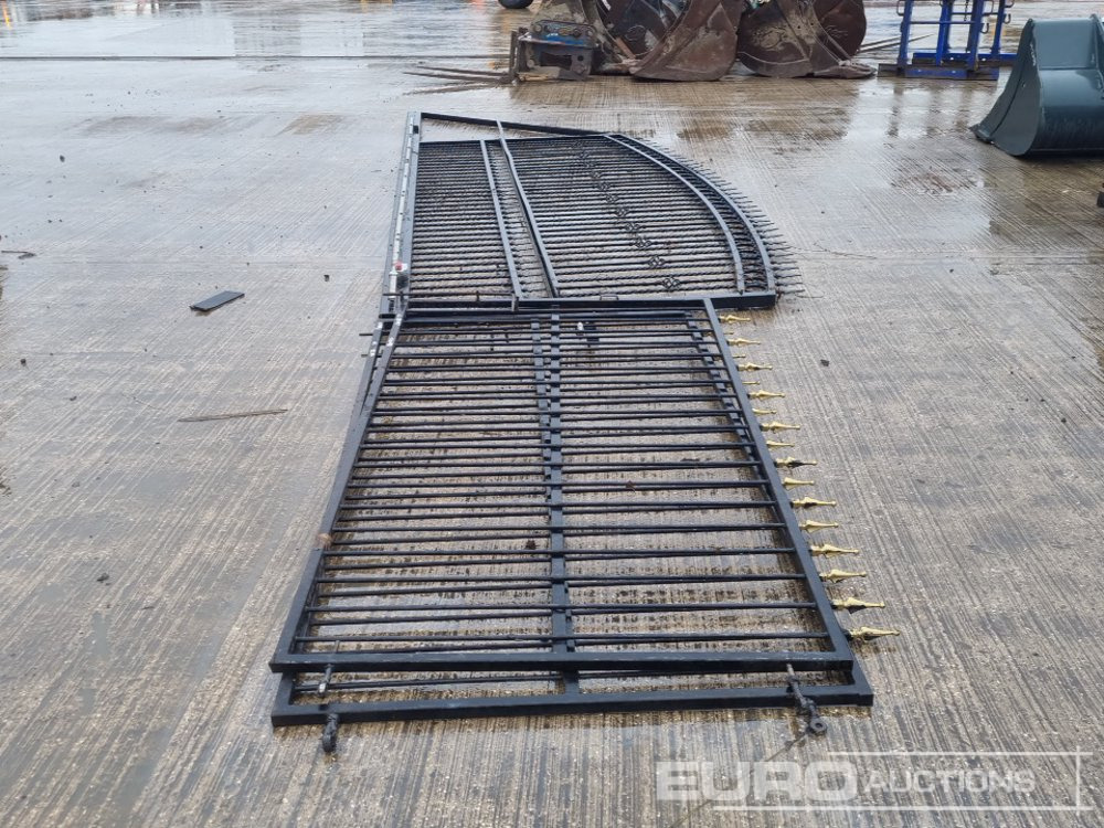 18' Sliding Gate, 15' Bi-Parting Gate - Građevinska oprema: slika 18' Sliding Gate, 15' Bi-Parting Gate - Građevinska oprema 18' Sliding Gate, 15' Bi-Parting Gate - Građevinska oprema: slika 18' Sliding Gate, 15' Bi-Parting Gate - Građevinska oprema