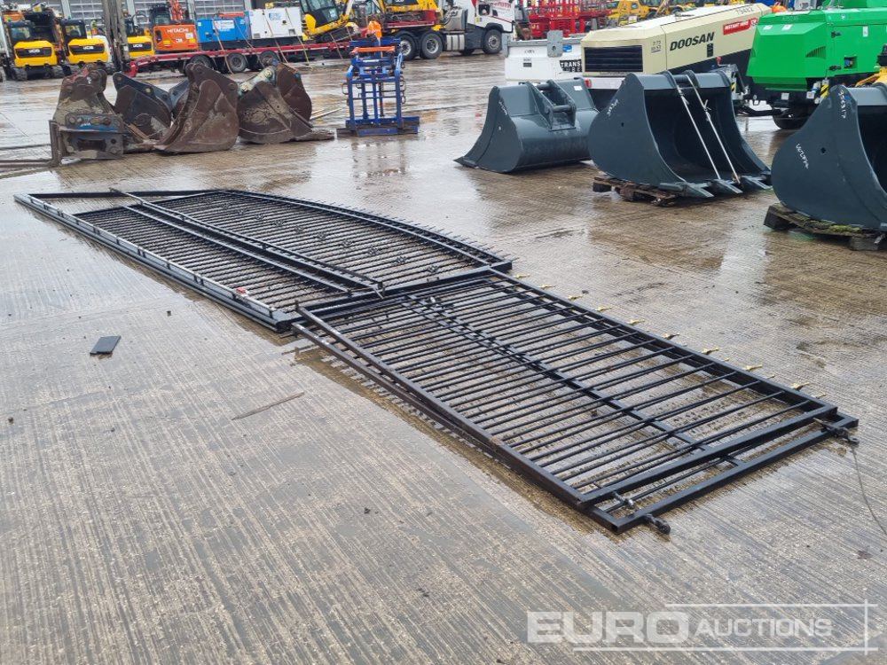 18' Sliding Gate, 15' Bi-Parting Gate - Građevinska oprema: slika 18' Sliding Gate, 15' Bi-Parting Gate - Građevinska oprema 18' Sliding Gate, 15' Bi-Parting Gate - Građevinska oprema: slika 18' Sliding Gate, 15' Bi-Parting Gate - Građevinska oprema