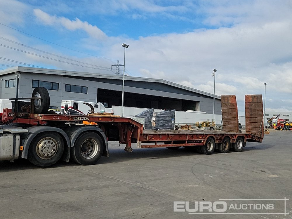 2000 King trailers GTSS44/3-17.5 - Poluprikolica s niskim utovarivačem: slika 2000 King trailers GTSS44/3-17.5 - Poluprikolica s niskim utovarivačem 2000 King trailers GTSS44/3-17.5 - Poluprikolica s niskim utovarivačem: slika 2000 King trailers GTSS44/3-17.5 - Poluprikolica s niskim utovarivačem