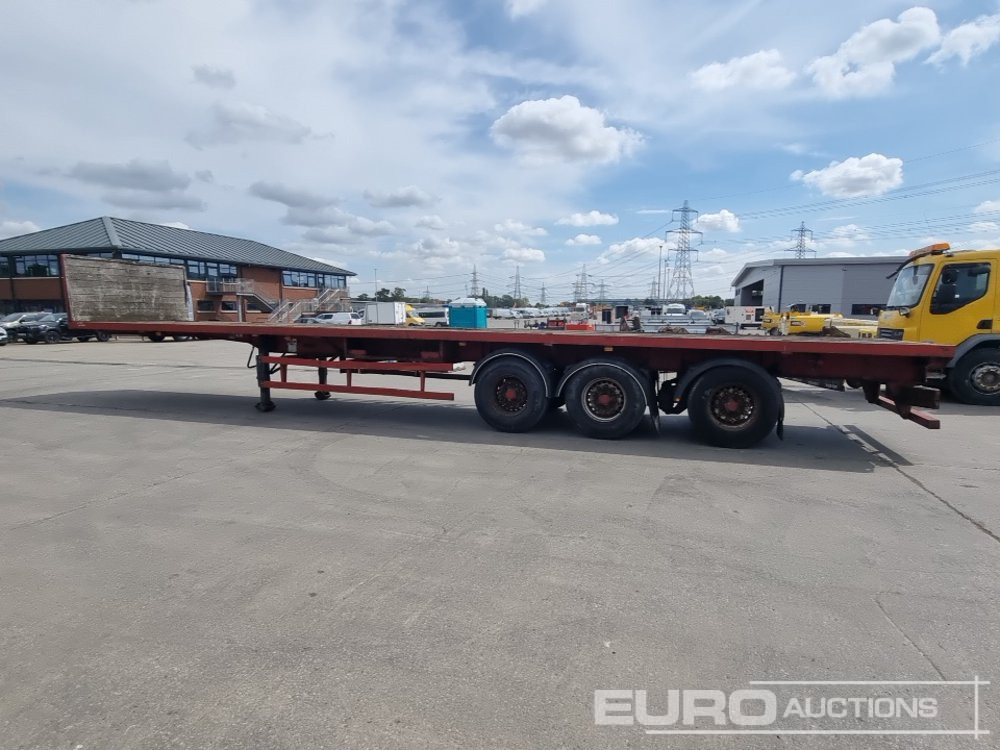 2001 M & G Trailers Tri Axle Flatbed Trailer, Rear Lift Axle, Twist Locks - Poluprikolica plato/ Otvoreni sanduk: slika 2001 M & G Trailers Tri Axle Flatbed Trailer, Rear Lift Axle, Twist Locks - Poluprikolica plato/ Otvoreni sanduk 2001 M & G Trailers Tri Axle Flatbed Trailer, Rear Lift Axle, Twist Locks - Poluprikolica plato/ Otvoreni sanduk: slika 2001 M & G Trailers Tri Axle Flatbed Trailer, Rear Lift Axle, Twist Locks - Poluprikolica plato/ Otvoreni sanduk