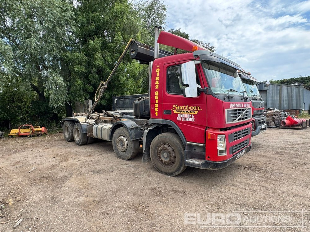 2002 Volvo FM12 - Kamion s kukastom dizalicom: slika 2002 Volvo FM12 - Kamion s kukastom dizalicom 2002 Volvo FM12 - Kamion s kukastom dizalicom: slika 2002 Volvo FM12 - Kamion s kukastom dizalicom