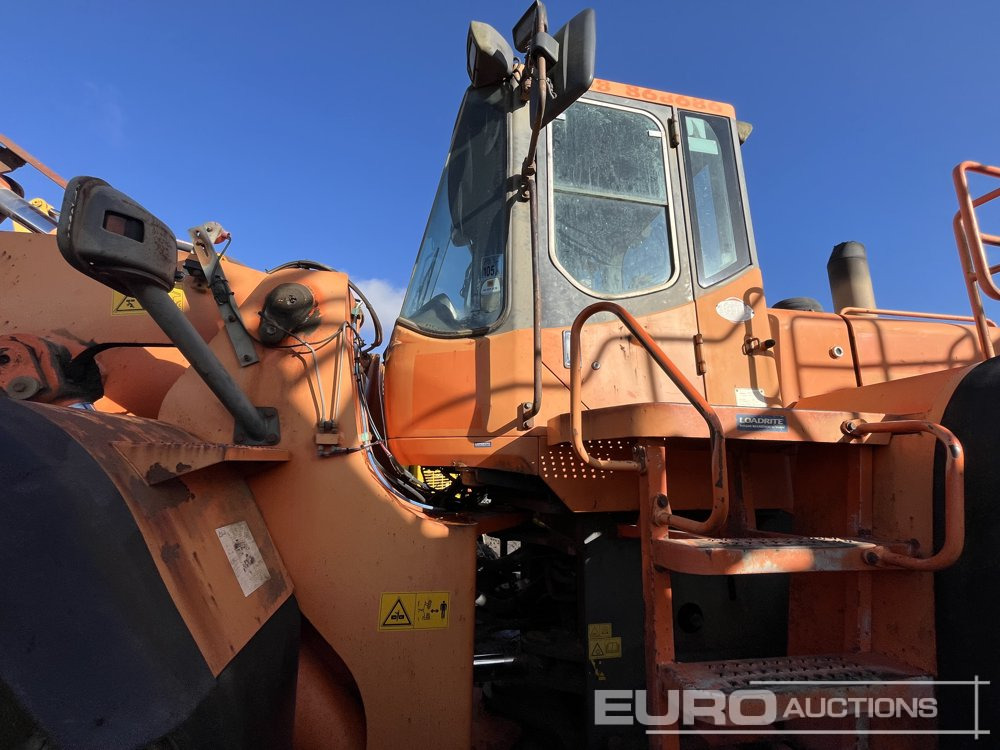 2006 Doosan DL400 - Utovarivač na kotačima: slika 2006 Doosan DL400 - Utovarivač na kotačima 2006 Doosan DL400 - Utovarivač na kotačima: slika 2006 Doosan DL400 - Utovarivač na kotačima