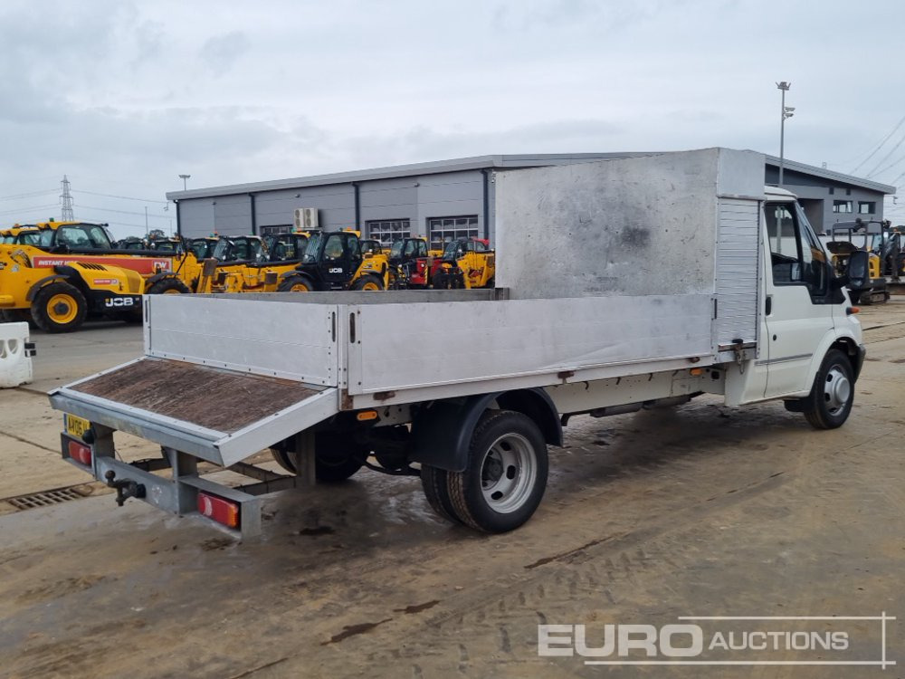 2006 Ford Transit 350 - Dostavno vozilo s ravnom platformom: slika 2006 Ford Transit 350 - Dostavno vozilo s ravnom platformom 2006 Ford Transit 350 - Dostavno vozilo s ravnom platformom: slika 2006 Ford Transit 350 - Dostavno vozilo s ravnom platformom
