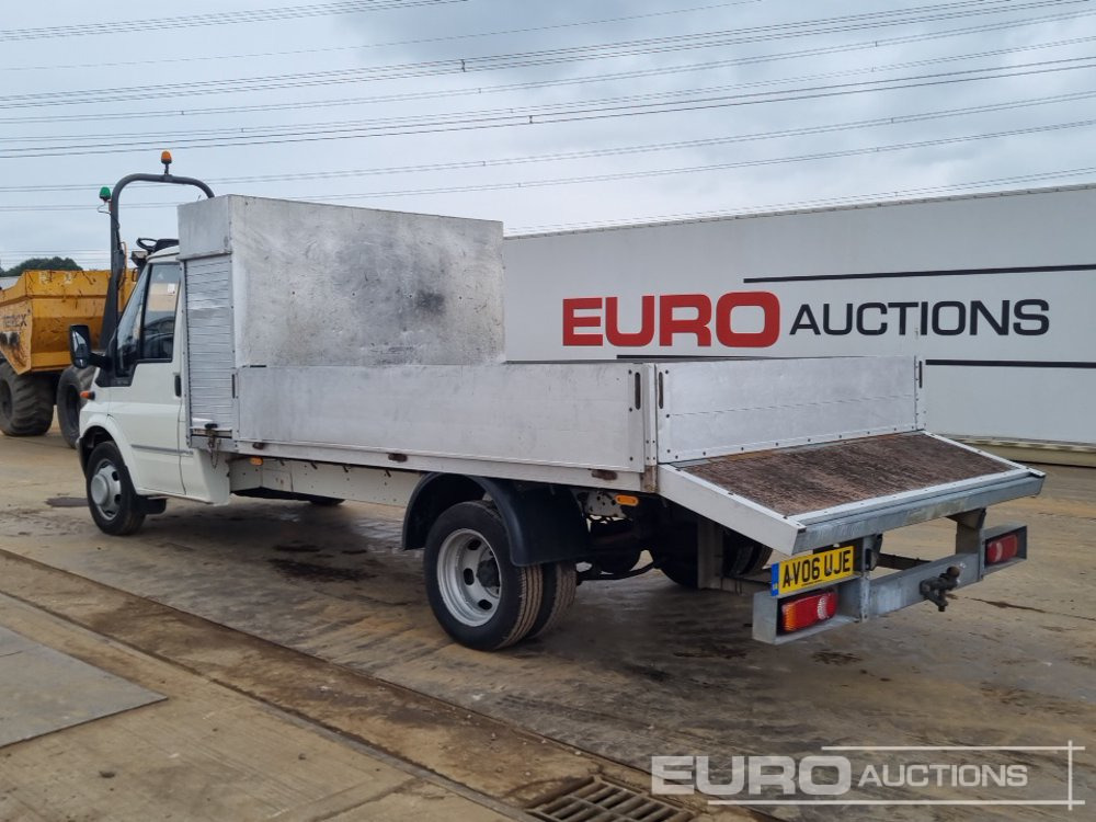 2006 Ford Transit 350 - Dostavno vozilo s ravnom platformom: slika 2006 Ford Transit 350 - Dostavno vozilo s ravnom platformom 2006 Ford Transit 350 - Dostavno vozilo s ravnom platformom: slika 2006 Ford Transit 350 - Dostavno vozilo s ravnom platformom