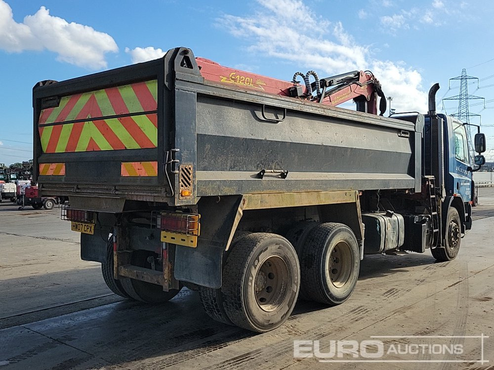 2007 DAF CF75 310 - Kiper, Kamion s kranom: slika 2007 DAF CF75 310 - Kiper, Kamion s kranom 2007 DAF CF75 310 - Kiper, Kamion s kranom: slika 2007 DAF CF75 310 - Kiper, Kamion s kranom
