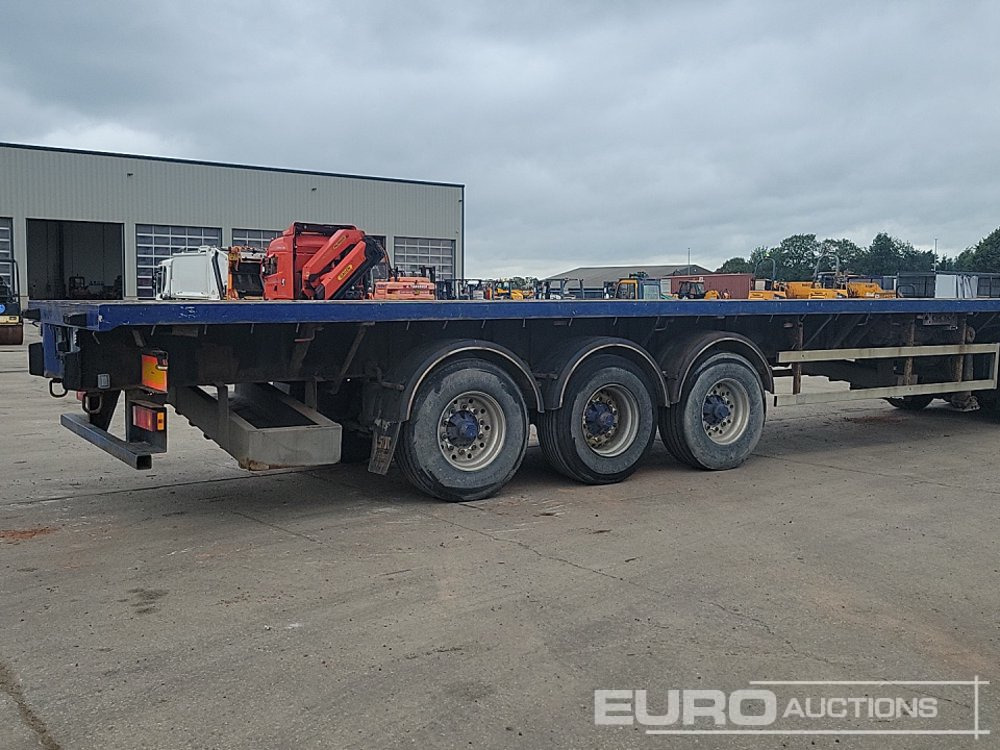 2007 SDC Trailer Tri Axle Extendable Flatbed Trailer, Twist Locks, Rear Steer - Poluprikolica plato/ Otvoreni sanduk: slika 2007 SDC Trailer Tri Axle Extendable Flatbed Trailer, Twist Locks, Rear Steer - Poluprikolica plato/ Otvoreni sanduk 2007 SDC Trailer Tri Axle Extendable Flatbed Trailer, Twist Locks, Rear Steer - Poluprikolica plato/ Otvoreni sanduk: slika 2007 SDC Trailer Tri Axle Extendable Flatbed Trailer, Twist Locks, Rear Steer - Poluprikolica plato/ Otvoreni sanduk