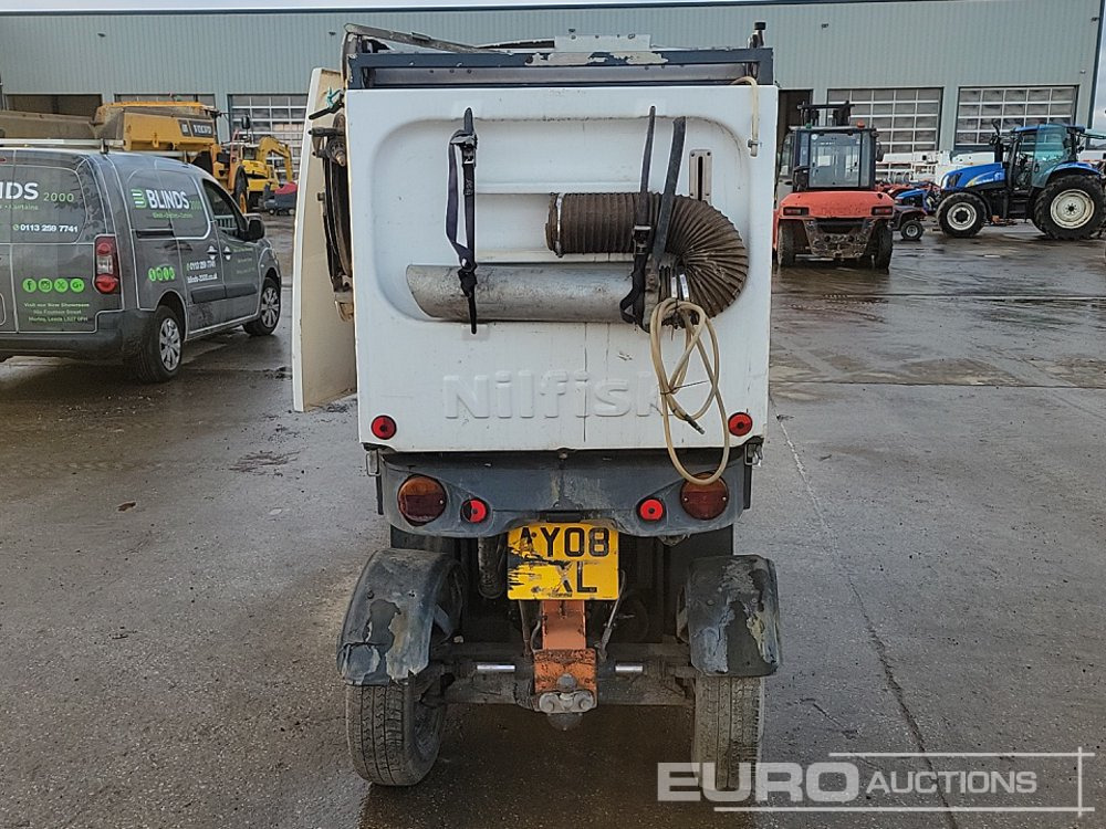 2008 Nilfisk RS501 - Cestovna čistilica: slika 2008 Nilfisk RS501 - Cestovna čistilica 2008 Nilfisk RS501 - Cestovna čistilica: slika 2008 Nilfisk RS501 - Cestovna čistilica