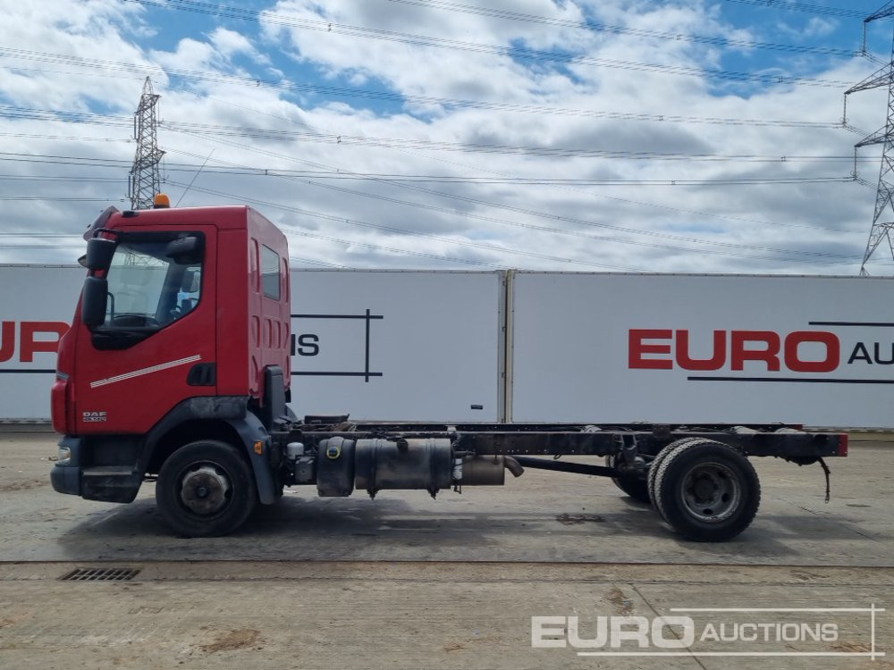 2009 DAF LF45.140 - Kamion-šasija: slika 2009 DAF LF45.140 - Kamion-šasija 2009 DAF LF45.140 - Kamion-šasija: slika 2009 DAF LF45.140 - Kamion-šasija