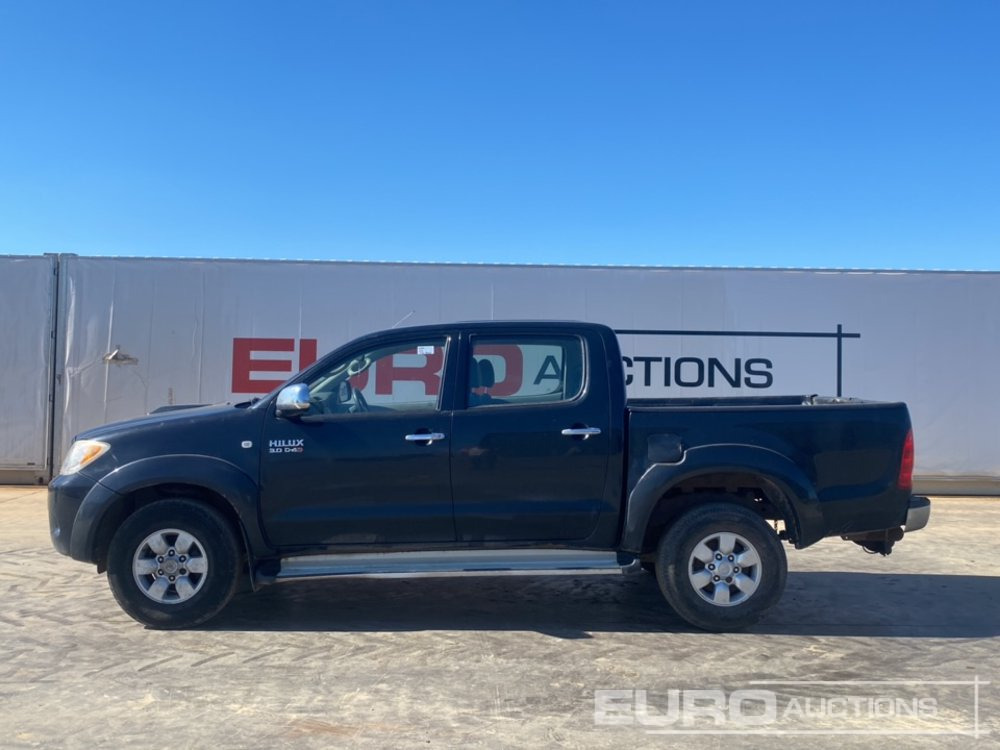 2009 Toyota Hilux - Pick-up: slika 2009 Toyota Hilux - Pick-up 2009 Toyota Hilux - Pick-up: slika 2009 Toyota Hilux - Pick-up
