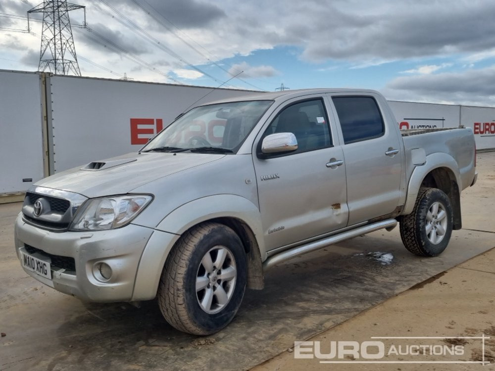 2010 Toyota Hilux Invincible - Pick-up: slika 2010 Toyota Hilux Invincible - Pick-up 2010 Toyota Hilux Invincible - Pick-up: slika 2010 Toyota Hilux Invincible - Pick-up