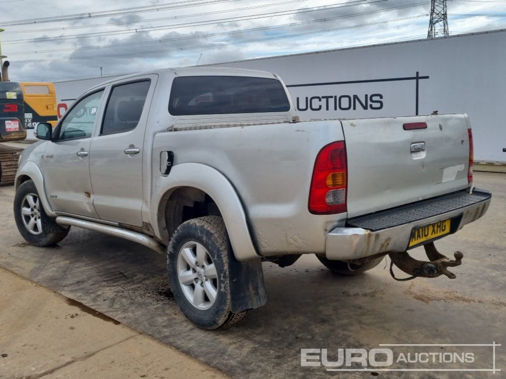 2010 Toyota Hilux Invincible - Pick-up: slika 2010 Toyota Hilux Invincible - Pick-up 2010 Toyota Hilux Invincible - Pick-up: slika 2010 Toyota Hilux Invincible - Pick-up