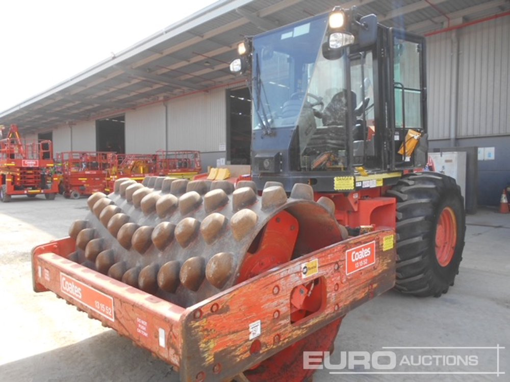 2011 CAT CP533E - Valjak: slika 2011 CAT CP533E - Valjak 2011 CAT CP533E - Valjak: slika 2011 CAT CP533E - Valjak