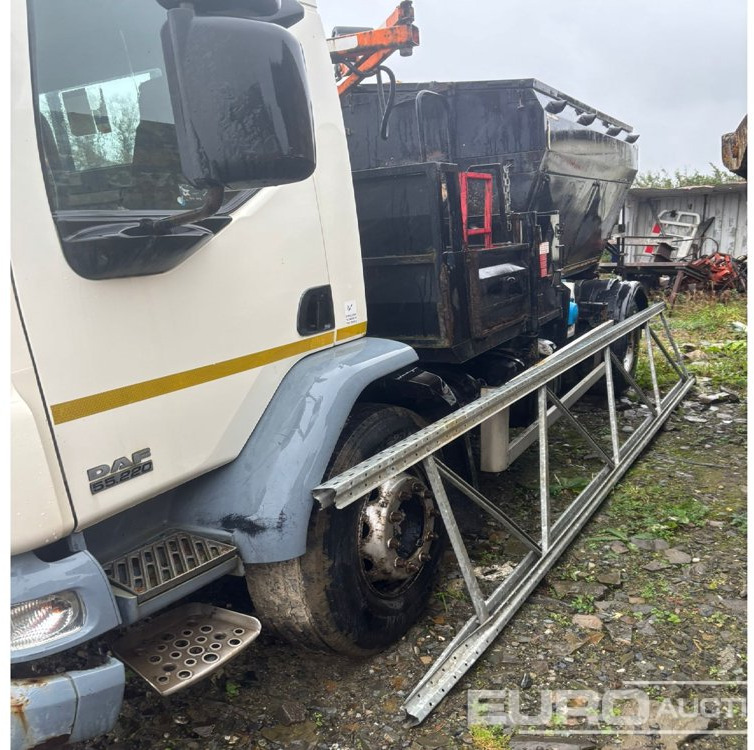 2011 DAF LF55-220 - Kamion s otvorenim sandukom: slika 2011 DAF LF55-220 - Kamion s otvorenim sandukom 2011 DAF LF55-220 - Kamion s otvorenim sandukom: slika 2011 DAF LF55-220 - Kamion s otvorenim sandukom