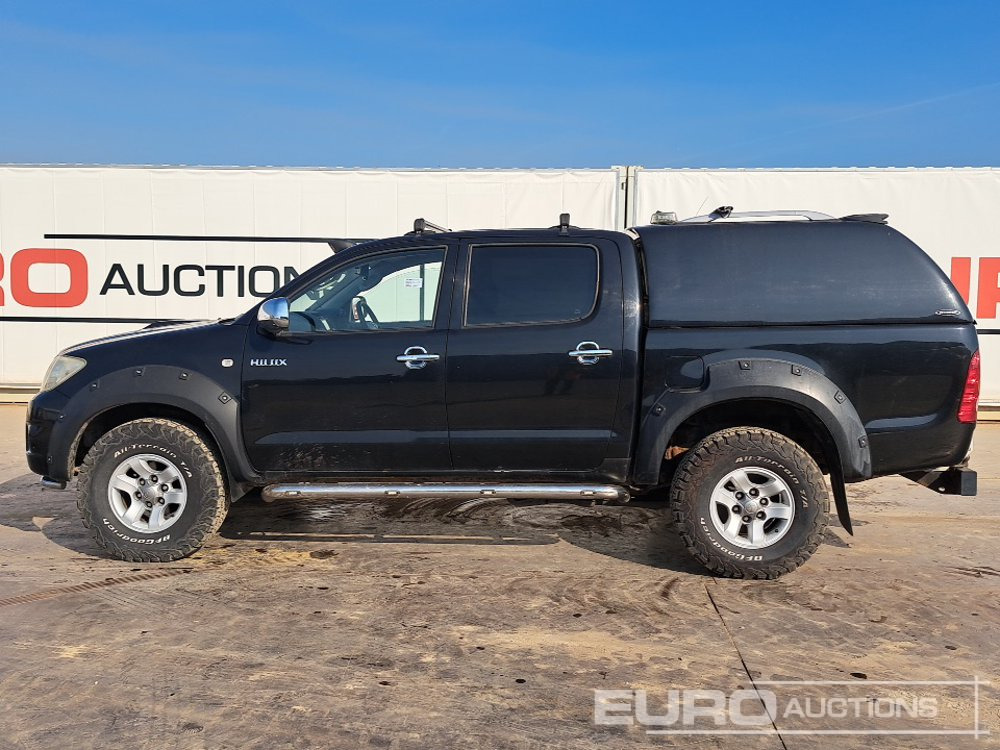 2011 Toyota Hilux - Pick-up: slika 2011 Toyota Hilux - Pick-up 2011 Toyota Hilux - Pick-up: slika 2011 Toyota Hilux - Pick-up