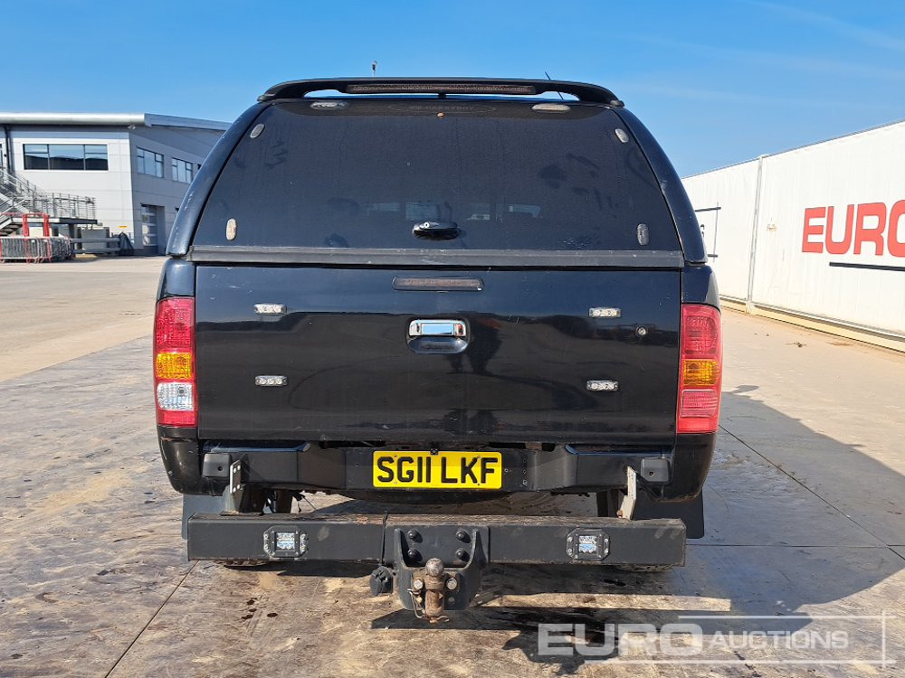 2011 Toyota Hilux - Pick-up: slika 2011 Toyota Hilux - Pick-up 2011 Toyota Hilux - Pick-up: slika 2011 Toyota Hilux - Pick-up