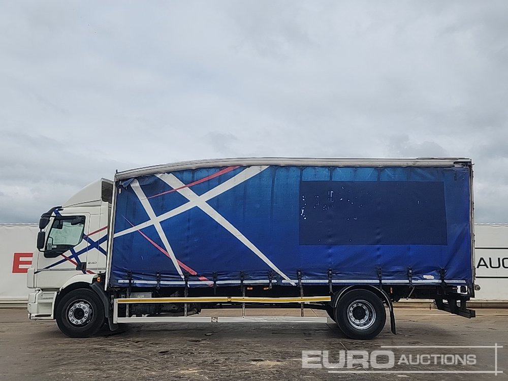 2011 Volvo 240 - Kamion s ceradom: slika 2011 Volvo 240 - Kamion s ceradom 2011 Volvo 240 - Kamion s ceradom: slika 2011 Volvo 240 - Kamion s ceradom