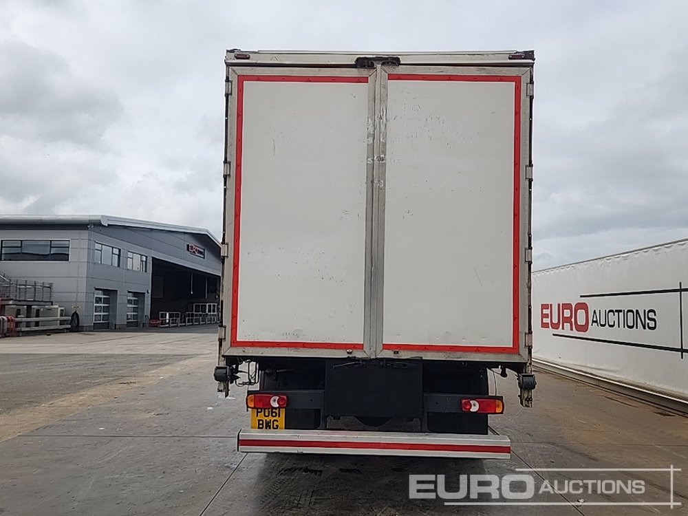 2011 Volvo 240 - Kamion s ceradom: slika 2011 Volvo 240 - Kamion s ceradom 2011 Volvo 240 - Kamion s ceradom: slika 2011 Volvo 240 - Kamion s ceradom