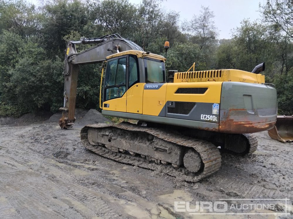 2011 Volvo EC250DL - Bager gusjeničar: slika  2011 Volvo EC250DL - Bager gusjeničar 2011 Volvo EC250DL - Bager gusjeničar: slika  2011 Volvo EC250DL - Bager gusjeničar