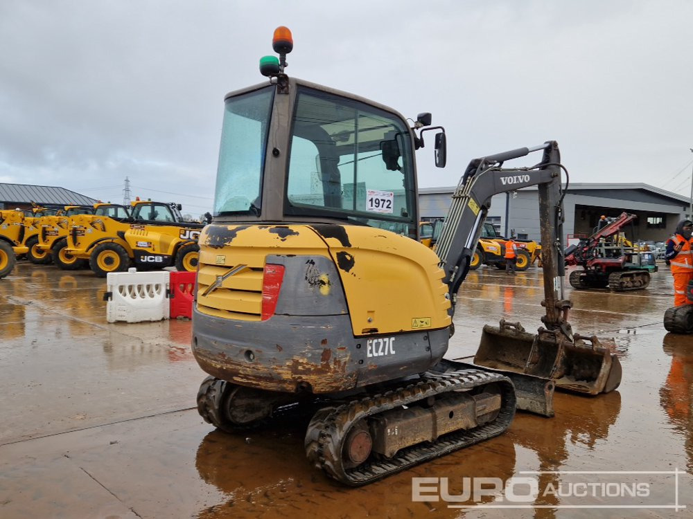 2011 Volvo EC27C - Mini bager: slika 2011 Volvo EC27C - Mini bager 2011 Volvo EC27C - Mini bager: slika 2011 Volvo EC27C - Mini bager