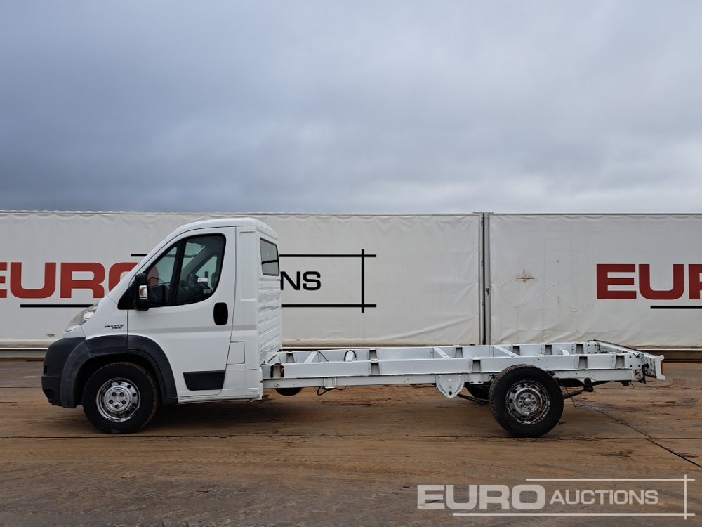 2012 Fiat Ducato Maxi - Dostavno vozilo s ravnom platformom: slika 2012 Fiat Ducato Maxi - Dostavno vozilo s ravnom platformom 2012 Fiat Ducato Maxi - Dostavno vozilo s ravnom platformom: slika 2012 Fiat Ducato Maxi - Dostavno vozilo s ravnom platformom