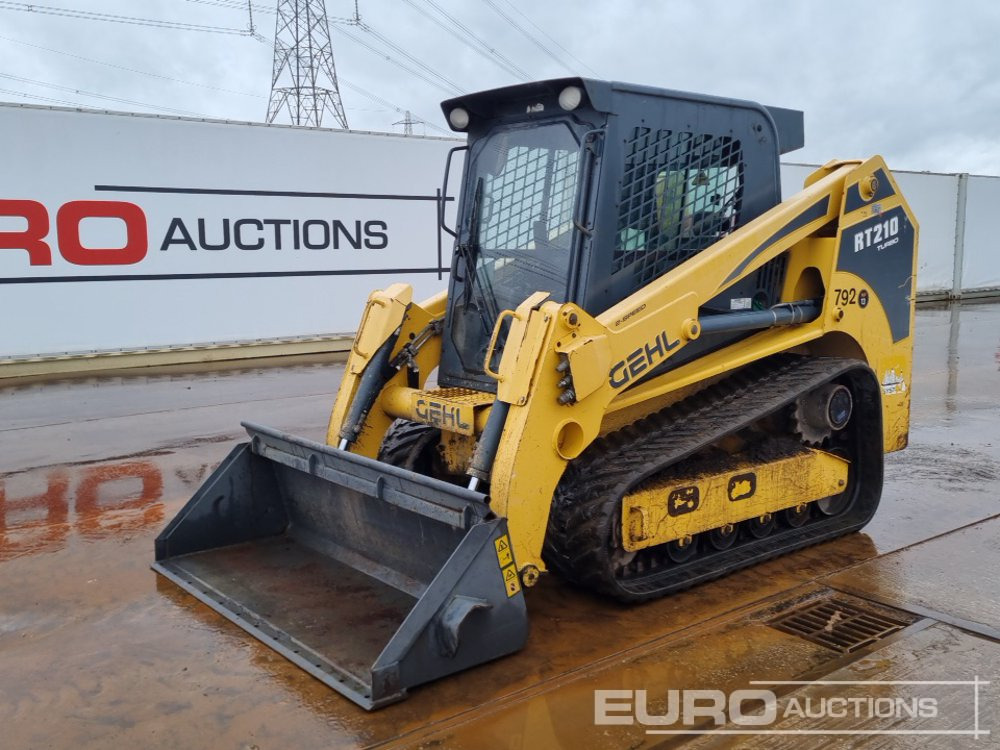 2012 Gehl RT210 - Mini utovarivač: slika 2012 Gehl RT210 - Mini utovarivač 2012 Gehl RT210 - Mini utovarivač: slika 2012 Gehl RT210 - Mini utovarivač