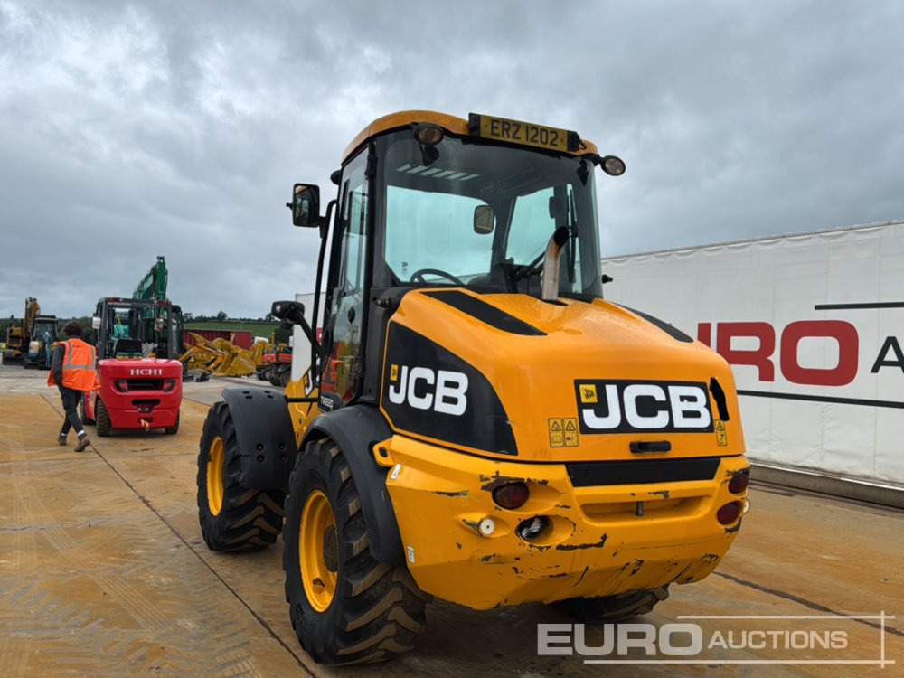 2012 JCB TM220 - Teleskopski rukovatelj: slika 2012 JCB TM220 - Teleskopski rukovatelj 2012 JCB TM220 - Teleskopski rukovatelj: slika 2012 JCB TM220 - Teleskopski rukovatelj