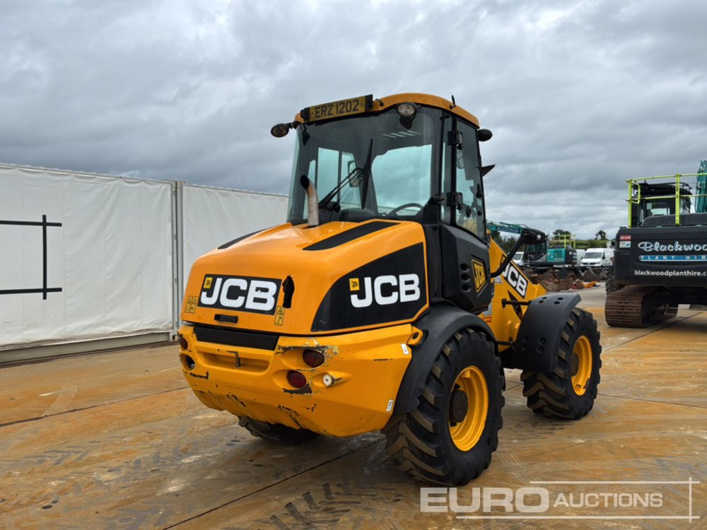 2012 JCB TM220 - Teleskopski rukovatelj: slika 2012 JCB TM220 - Teleskopski rukovatelj 2012 JCB TM220 - Teleskopski rukovatelj: slika 2012 JCB TM220 - Teleskopski rukovatelj