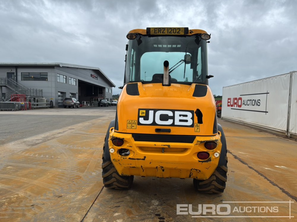 2012 JCB TM220 - Teleskopski rukovatelj: slika 2012 JCB TM220 - Teleskopski rukovatelj 2012 JCB TM220 - Teleskopski rukovatelj: slika 2012 JCB TM220 - Teleskopski rukovatelj