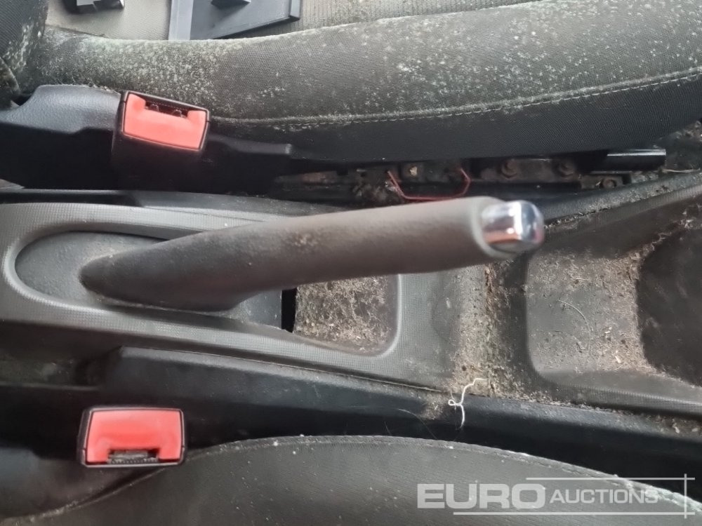 Automobil 2012 Seat Ibiza: slika Automobil 2012 Seat Ibiza Automobil 2012 Seat Ibiza: slika Automobil 2012 Seat Ibiza