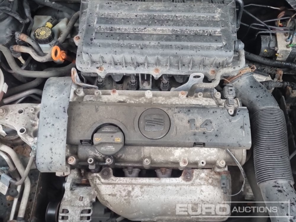 Automobil 2012 Seat Ibiza: slika Automobil 2012 Seat Ibiza Automobil 2012 Seat Ibiza: slika Automobil 2012 Seat Ibiza