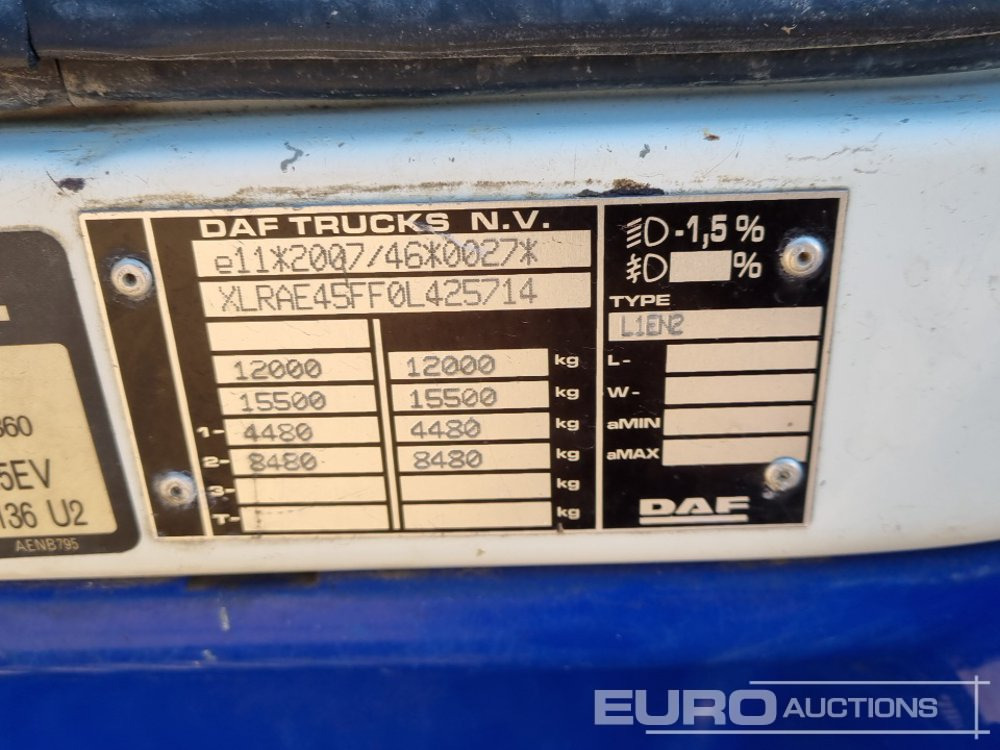 Kamion s otvorenim sandukom za prijevoz teških strojeva 2013 DAF LF45.180: slika Kamion s otvorenim sandukom za prijevoz teških strojeva 2013 DAF LF45.180 Kamion s otvorenim sandukom za prijevoz teških strojeva 2013 DAF LF45.180: slika Kamion s otvorenim sandukom za prijevoz teških strojeva 2013 DAF LF45.180