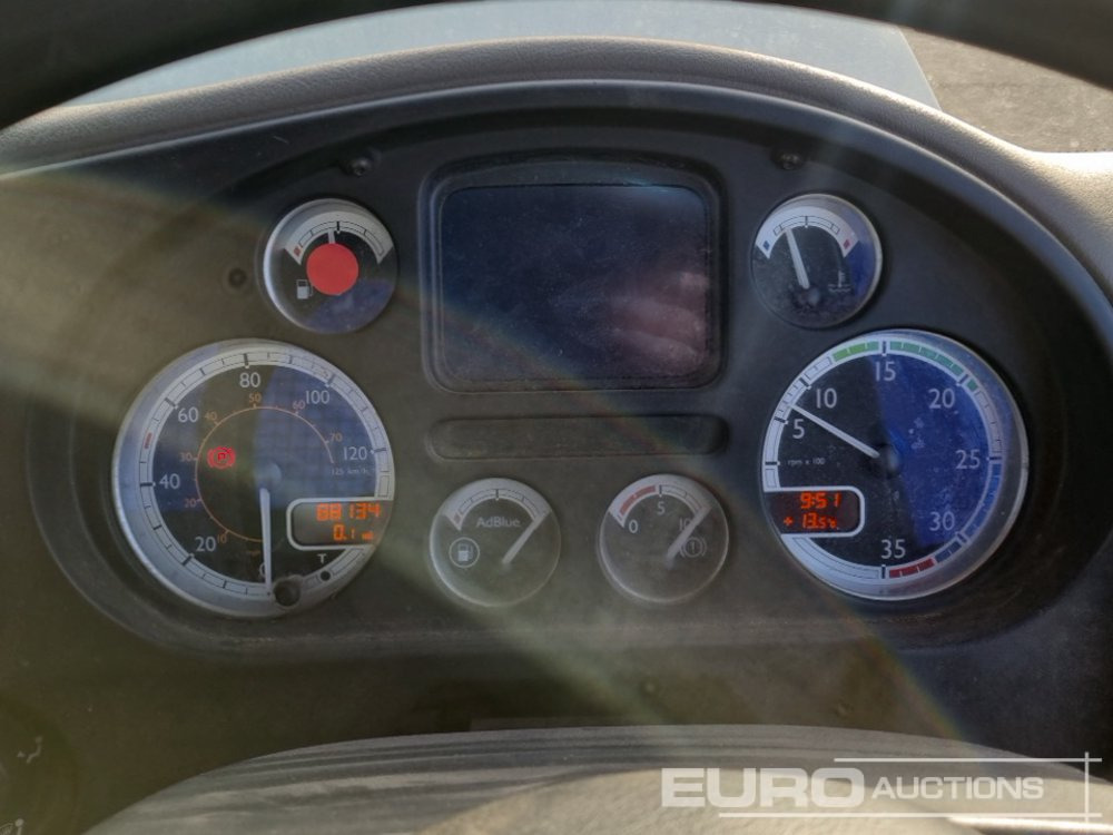 Kamion s otvorenim sandukom za prijevoz teških strojeva 2013 DAF LF45.180: slika Kamion s otvorenim sandukom za prijevoz teških strojeva 2013 DAF LF45.180 Kamion s otvorenim sandukom za prijevoz teških strojeva 2013 DAF LF45.180: slika Kamion s otvorenim sandukom za prijevoz teških strojeva 2013 DAF LF45.180