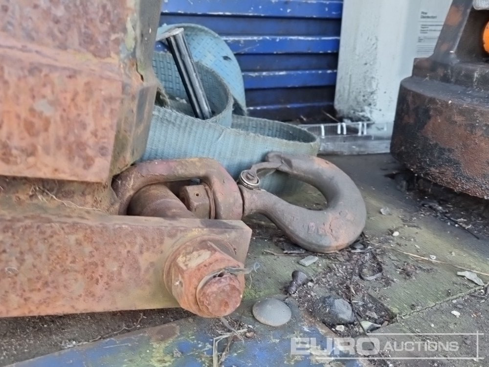 Kamion s otvorenim sandukom za prijevoz teških strojeva 2013 DAF LF45.180: slika Kamion s otvorenim sandukom za prijevoz teških strojeva 2013 DAF LF45.180 Kamion s otvorenim sandukom za prijevoz teških strojeva 2013 DAF LF45.180: slika Kamion s otvorenim sandukom za prijevoz teških strojeva 2013 DAF LF45.180