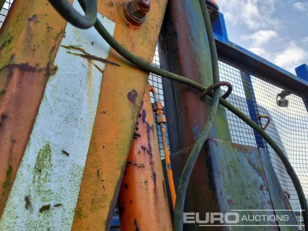 Kamion s otvorenim sandukom za prijevoz teških strojeva 2013 DAF LF45.180: slika Kamion s otvorenim sandukom za prijevoz teških strojeva 2013 DAF LF45.180 Kamion s otvorenim sandukom za prijevoz teških strojeva 2013 DAF LF45.180: slika Kamion s otvorenim sandukom za prijevoz teških strojeva 2013 DAF LF45.180