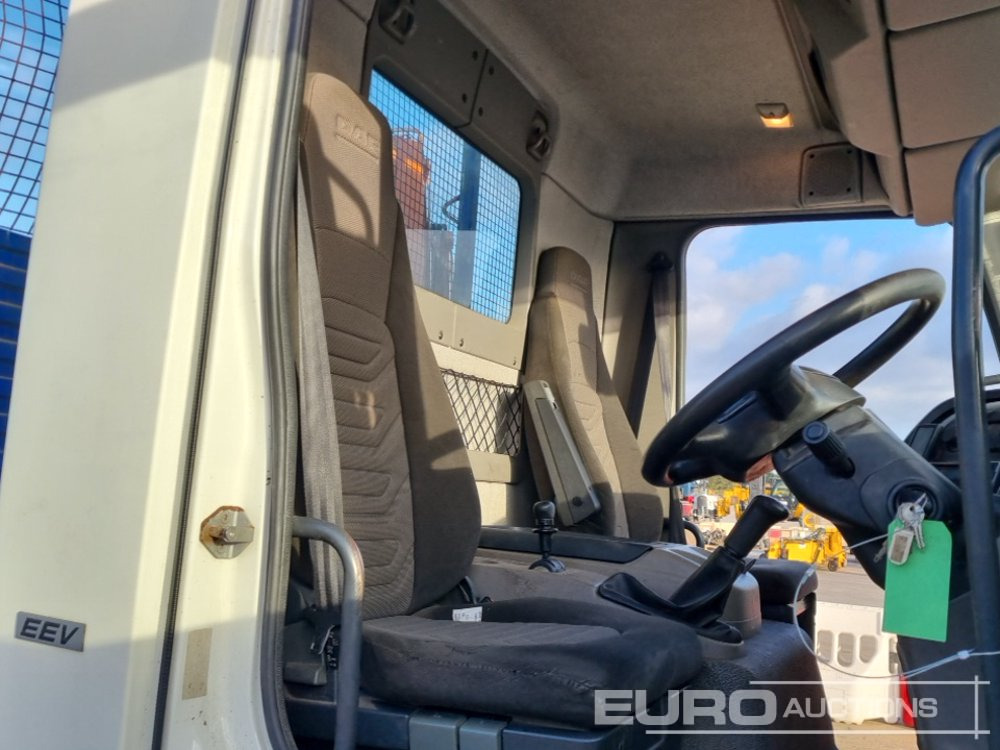 Kamion s otvorenim sandukom za prijevoz teških strojeva 2013 DAF LF45.180: slika Kamion s otvorenim sandukom za prijevoz teških strojeva 2013 DAF LF45.180 Kamion s otvorenim sandukom za prijevoz teških strojeva 2013 DAF LF45.180: slika Kamion s otvorenim sandukom za prijevoz teških strojeva 2013 DAF LF45.180