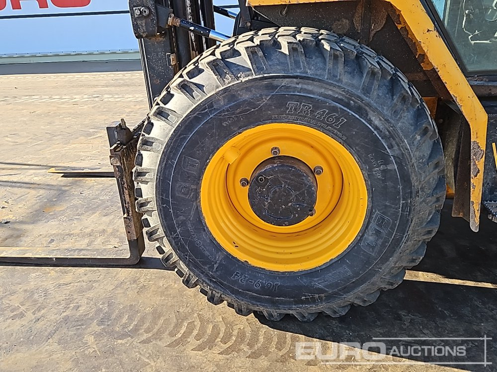Viličar za teške terene 2013 JCB 926: slika Viličar za teške terene 2013 JCB 926 Viličar za teške terene 2013 JCB 926: slika Viličar za teške terene 2013 JCB 926