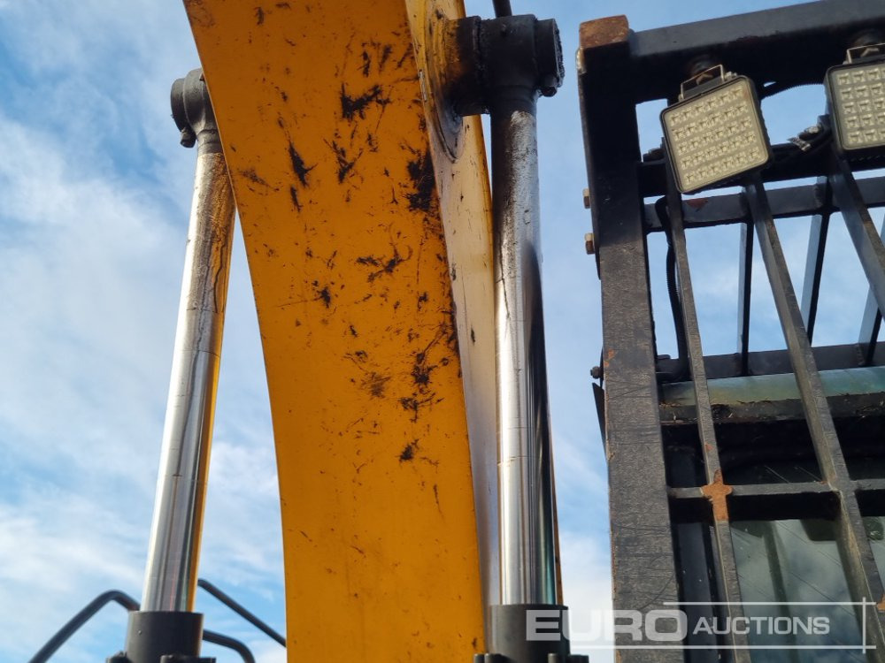 Bager gusjeničar 2013 JCB JS130: slika Bager gusjeničar 2013 JCB JS130