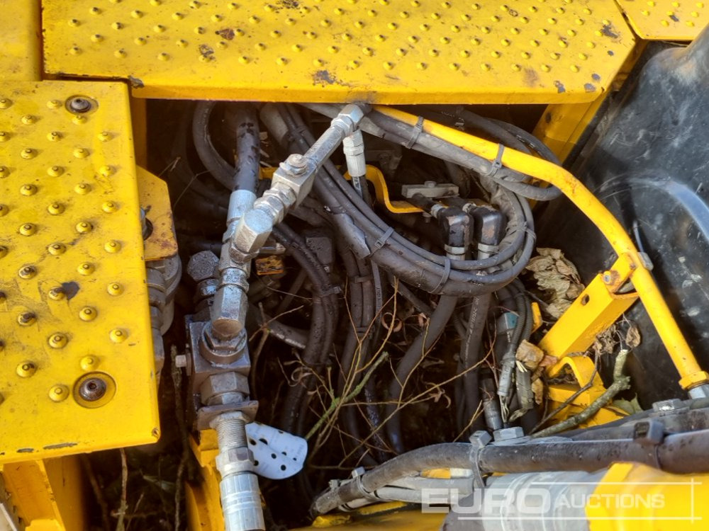 Bager gusjeničar 2013 JCB JS130: slika Bager gusjeničar 2013 JCB JS130