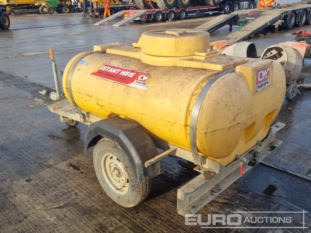 2013 Traier Engineering Single Axle Plastic Water Bowser - Cisterna za skladištenje: slika 2013 Traier Engineering Single Axle Plastic Water Bowser - Cisterna za skladištenje 2013 Traier Engineering Single Axle Plastic Water Bowser - Cisterna za skladištenje: slika 2013 Traier Engineering Single Axle Plastic Water Bowser - Cisterna za skladištenje