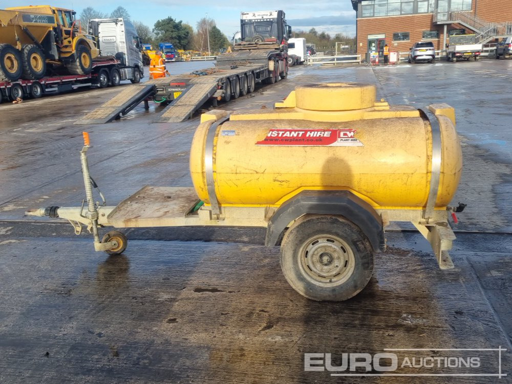 2013 Traier Engineering Single Axle Plastic Water Bowser - Cisterna za skladištenje: slika 2013 Traier Engineering Single Axle Plastic Water Bowser - Cisterna za skladištenje 2013 Traier Engineering Single Axle Plastic Water Bowser - Cisterna za skladištenje: slika 2013 Traier Engineering Single Axle Plastic Water Bowser - Cisterna za skladištenje