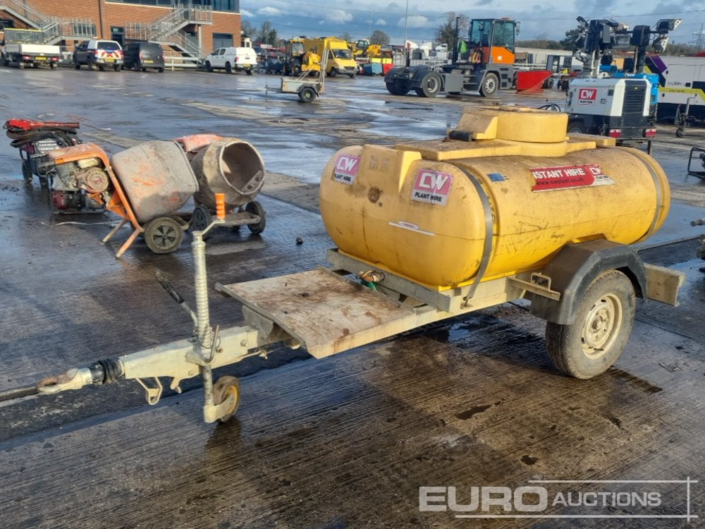 2013 Traier Engineering Single Axle Plastic Water Bowser - Cisterna za skladištenje: slika 2013 Traier Engineering Single Axle Plastic Water Bowser - Cisterna za skladištenje 2013 Traier Engineering Single Axle Plastic Water Bowser - Cisterna za skladištenje: slika 2013 Traier Engineering Single Axle Plastic Water Bowser - Cisterna za skladištenje