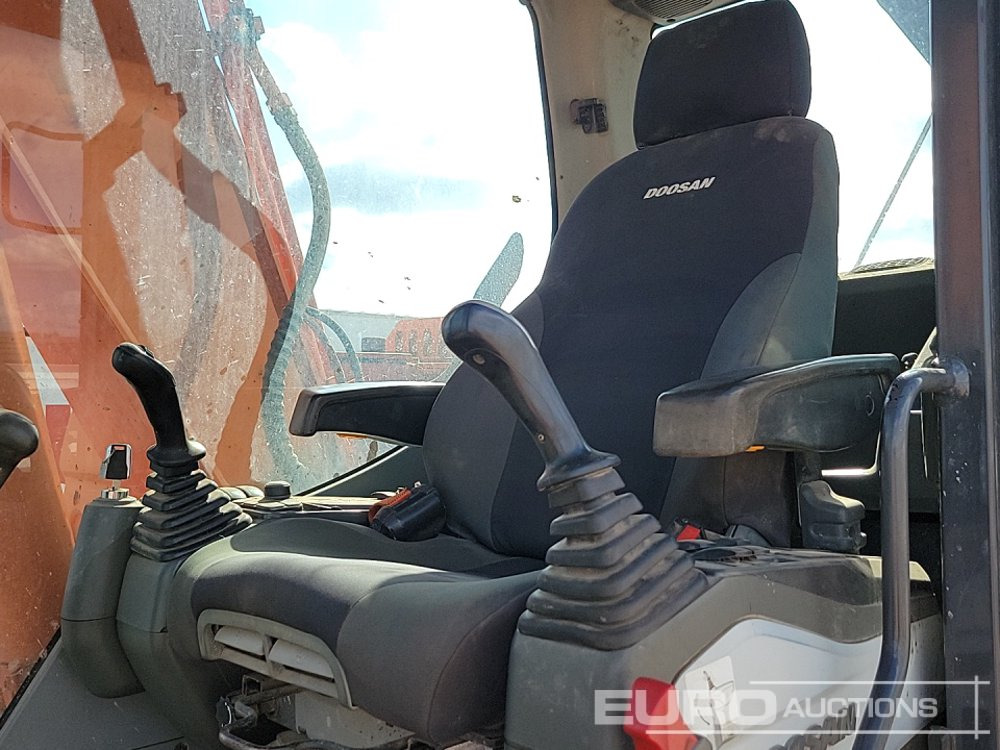 Bager gusjeničar 2014 Doosan DX140LC-3: slika Bager gusjeničar 2014 Doosan DX140LC-3