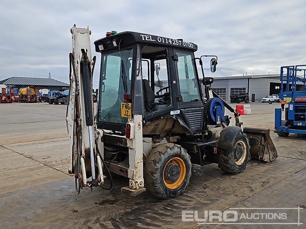 2014 JCB 2CX Streetmaster - Rovokopač-utovarivač: slika 2014 JCB 2CX Streetmaster - Rovokopač-utovarivač 2014 JCB 2CX Streetmaster - Rovokopač-utovarivač: slika 2014 JCB 2CX Streetmaster - Rovokopač-utovarivač