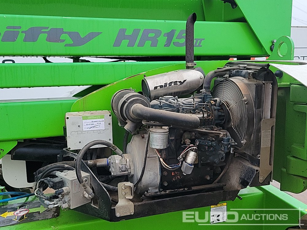 Podizna platforma 2014 Niftylift HR15NE: slika Podizna platforma 2014 Niftylift HR15NE