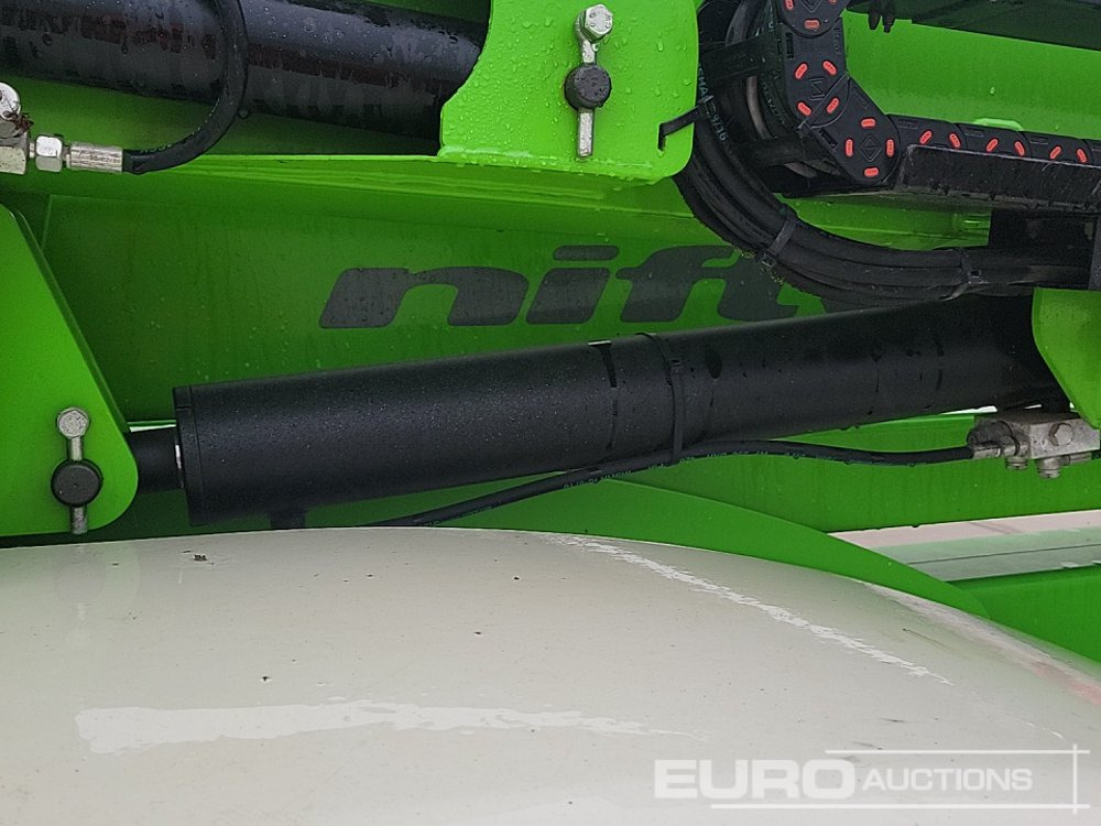 Podizna platforma 2014 Niftylift HR15NE: slika Podizna platforma 2014 Niftylift HR15NE