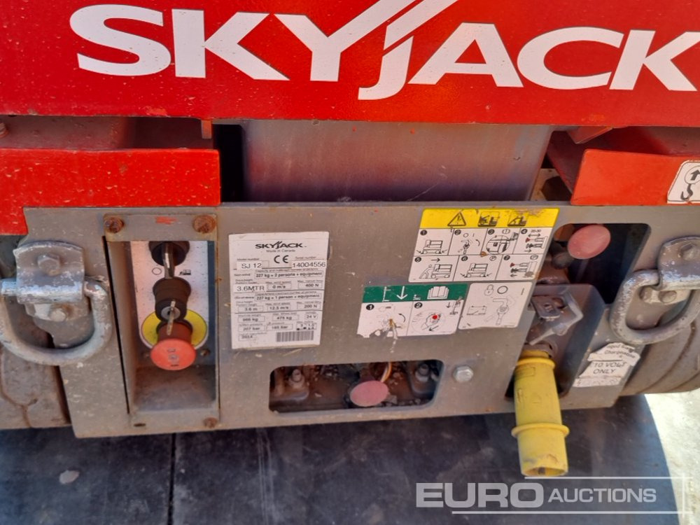 Podizna platforma 2014 SkyJack SJ12: slika Podizna platforma 2014 SkyJack SJ12
