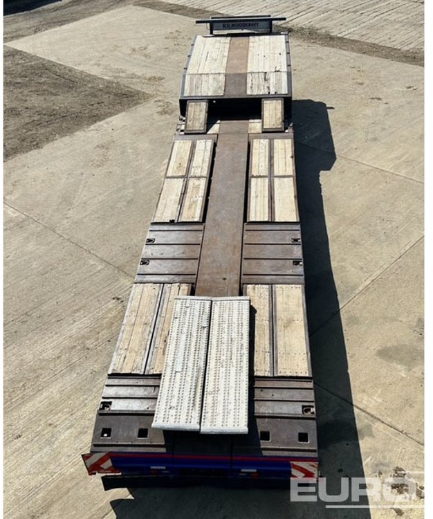 2015 Cheiftain Low combine trailer, rear axle steering, extends 6 metres, hydraulic deck widening to 3.2m, 850mm deck heigh, 500mm running height to wheel wells from ground, storage box, 4 strap boxes - Poluprikolica s niskim utovarivačem: slika 2015 Cheiftain Low combine trailer, rear axle steering, extends 6 metres, hydraulic deck widening to 3.2m, 850mm deck heigh, 500mm running height to wheel wells from ground, storage box, 4 strap boxes - Poluprikolica s niskim utovarivačem 2015 Cheiftain Low combine trailer, rear axle steering, extends 6 metres, hydraulic deck widening to 3.2m, 850mm deck heigh, 500mm running height to wheel wells from ground, storage box, 4 strap boxes - Poluprikolica s niskim utovarivačem: slika 2015 Cheiftain Low combine trailer, rear axle steering, extends 6 metres, hydraulic deck widening to 3.2m, 850mm deck heigh, 500mm running height to wheel wells from ground, storage box, 4 strap boxes - Poluprikolica s niskim utovarivačem