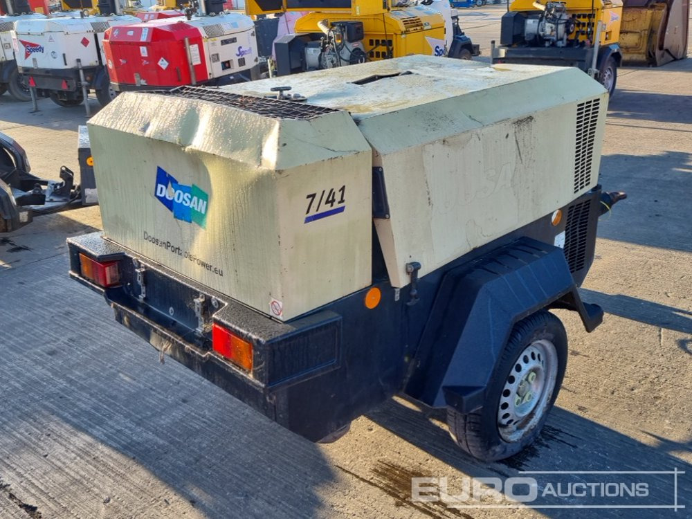 2015 Doosan 741 - Zračni kompresor: slika 2015 Doosan 741 - Zračni kompresor 2015 Doosan 741 - Zračni kompresor: slika 2015 Doosan 741 - Zračni kompresor