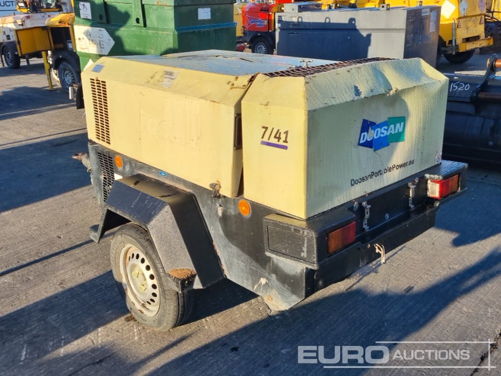 2015 Doosan 741 - Zračni kompresor: slika 2015 Doosan 741 - Zračni kompresor 2015 Doosan 741 - Zračni kompresor: slika 2015 Doosan 741 - Zračni kompresor